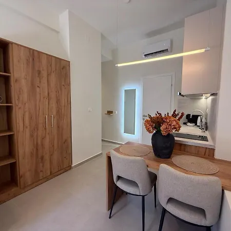 B2 Tsimiski Apartment